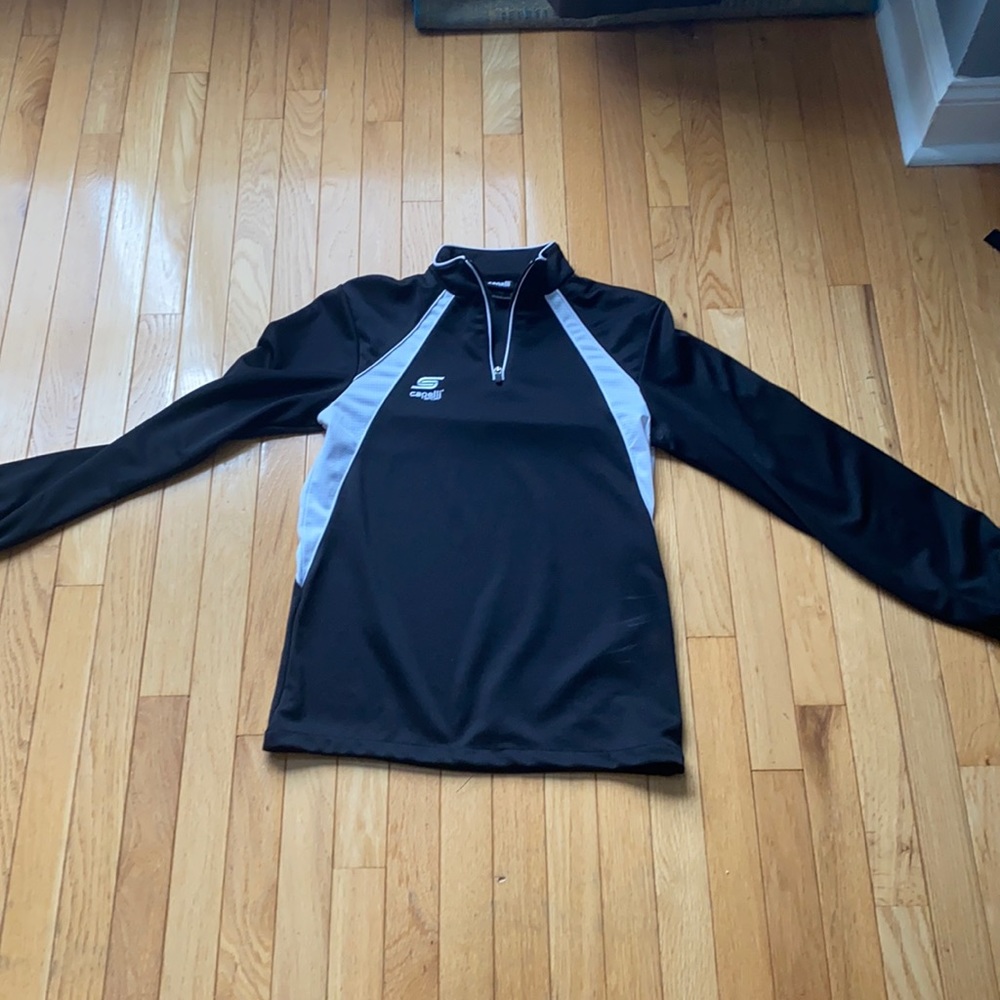 capelli quarter zip. barely worn. Size Small